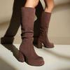 Stivali Alti da Donna in Camoscio con Tacco Chunky e Punta Tonda - Piattaforma Impermeabile Pieghettata Autunno/Inverno.