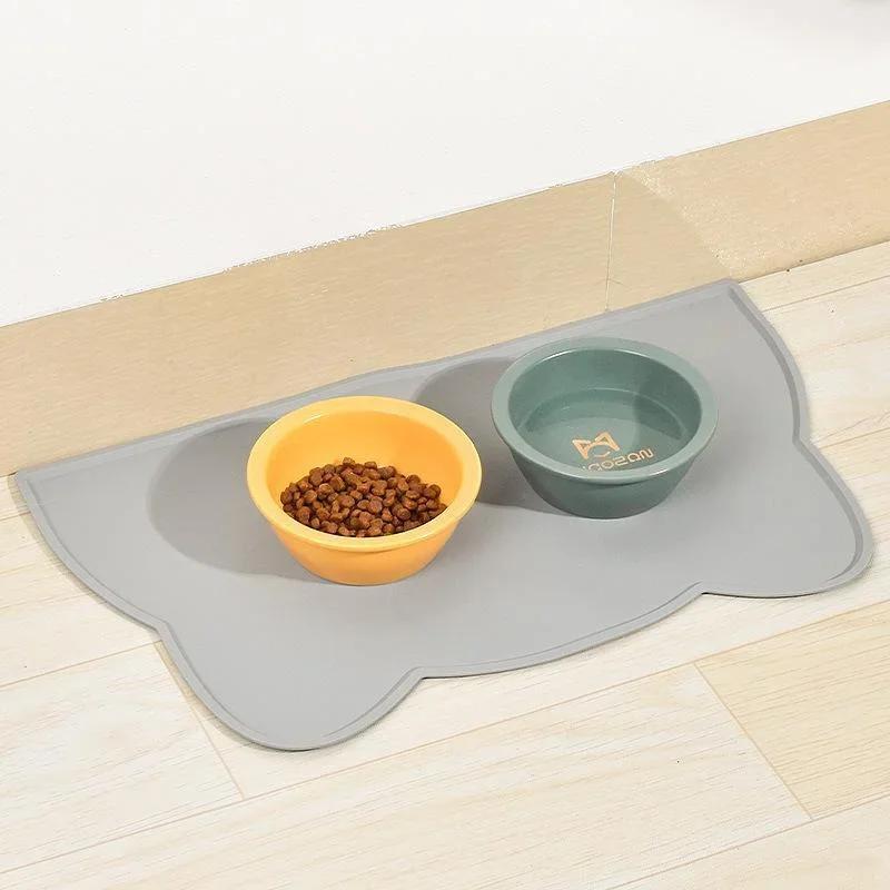 1 Pcs Anti Overflow Anti Slip Waterproof and Easy To Clean Pet Silicone Meal Mat Cat and Dog Mat Pet Meal Mat