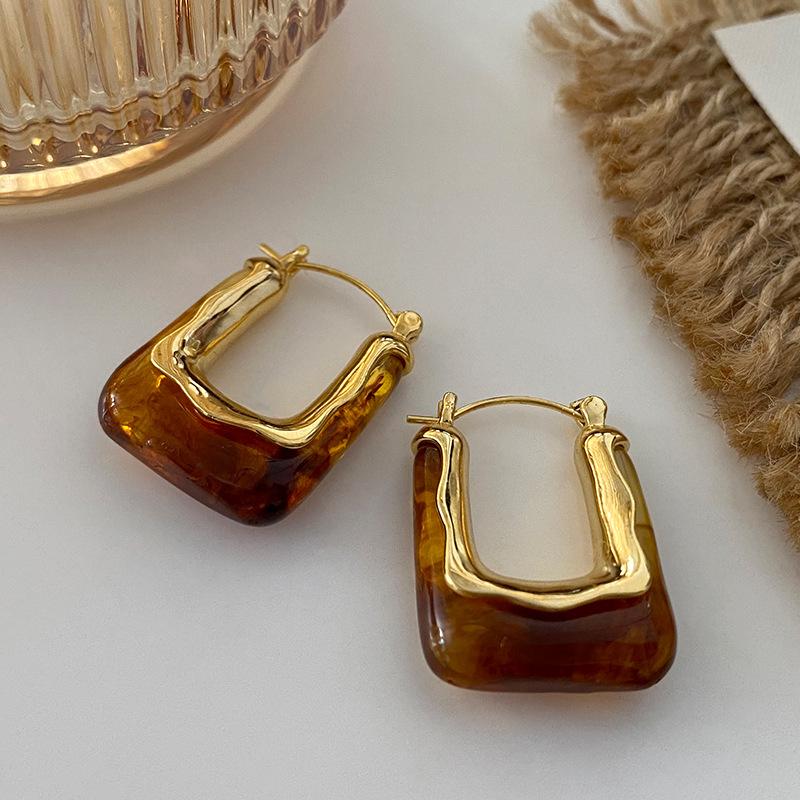 Maillard Water Drop Earrings: 2024 Autumn/Winter Retro High-End Fashion
