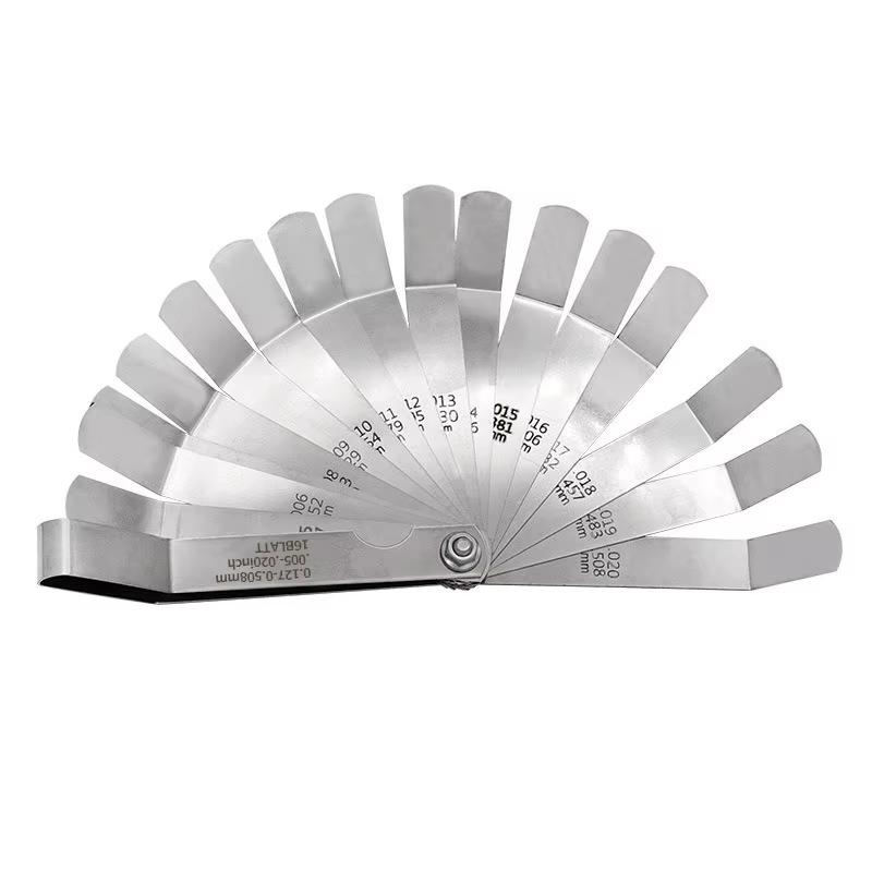 

16 Blades Metric Feeler Gauge 0.05-1.0mm Curved Valve Offset Meansurement Tool for Spark Plug Gap Valve Tappets серебряный