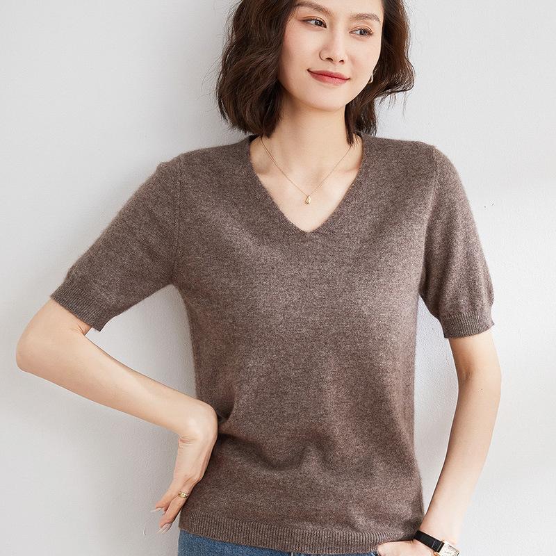 Women's Half Sleeve Knit Top V Neck Elegant Casual Sweater Solid Color Knitwear