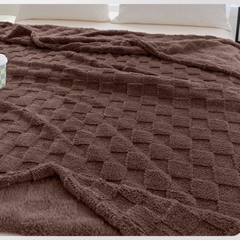 Solid Color Grid Flannel Blanket Office Nap Blankets Coral Fleece Air Conditioner Thin Blankets Winter Knitted Bed Sheets or Sofa Cover Four-season