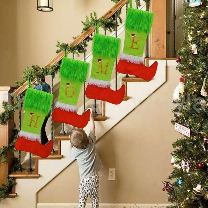 Kerstkousen met letters om op te hangen Leuke Kerstsokken Snoep Cadeauzak Kerstdecoraties Voor Huisfeest