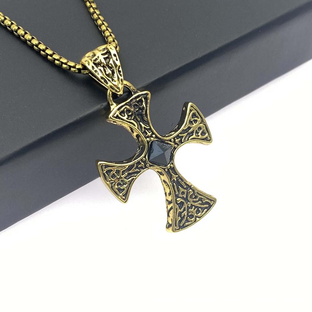 Fashion Gem Personality Pendant Titanium Steel Necklace Hip Hop Retro Style Necklace Accessories