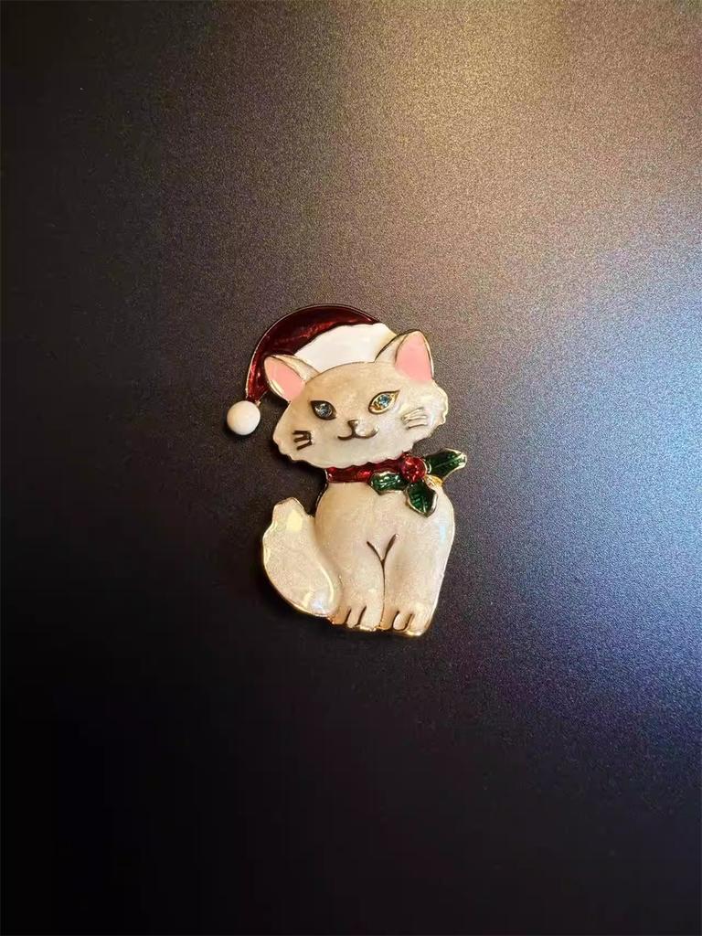 SKEDS Vintage Animal Brooch Exquisite High-end Design Rabbit Cat Dog Pin Elegant Corsage Accessory Coat Sweater Badge Gift
