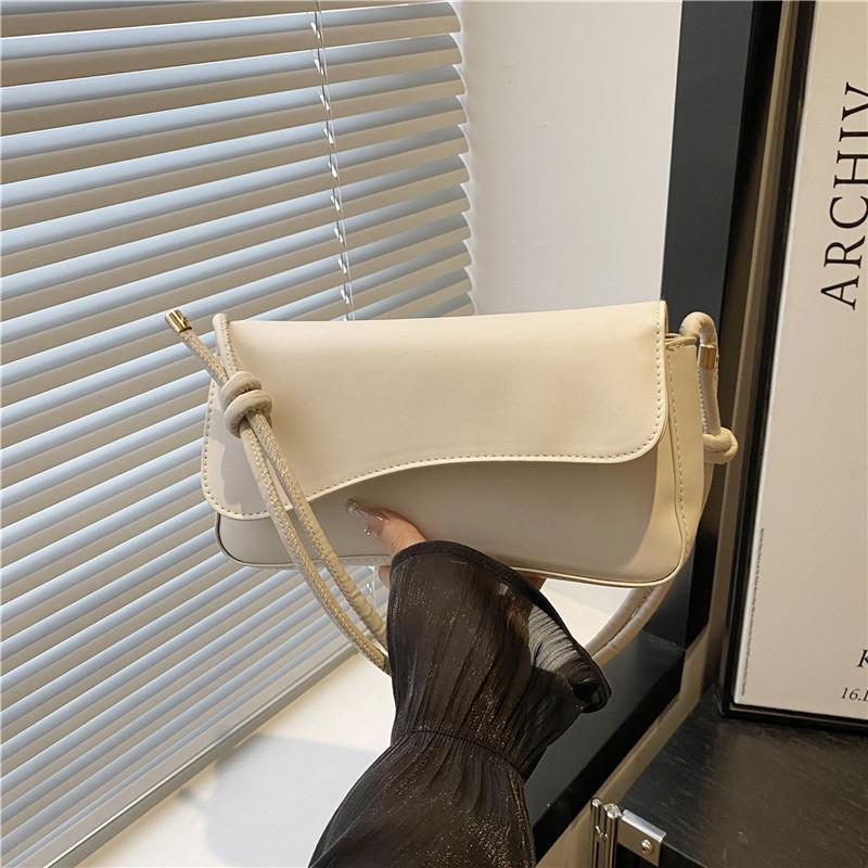 New Commuter Armpit Fashion Simple Flip Shoulder Bag Small Square Bag Versatile Handbag Women