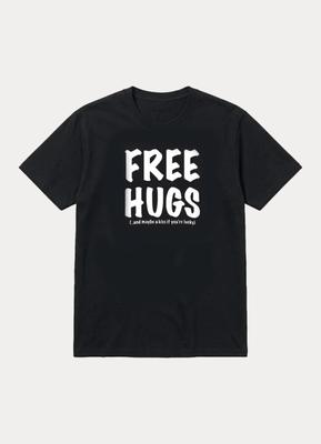 T-shirt con stampa 'Abbracci Gratis'