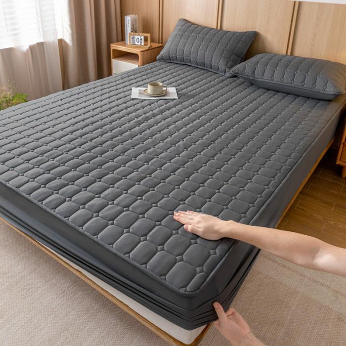 Rutschfeste, einfarbige, gesteppte Tagesdecke: Hautfreundliche, gewaschene Baumwolle