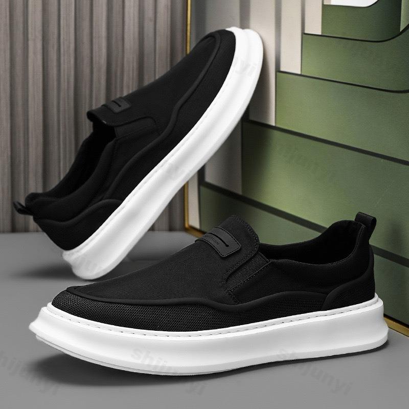 Men Retro Breathable Canvas Slip-On Shoes 2025 Low-Top Lightweight Casual Sneakers Youth Fashion Walking Footwear Non-Slip Sole