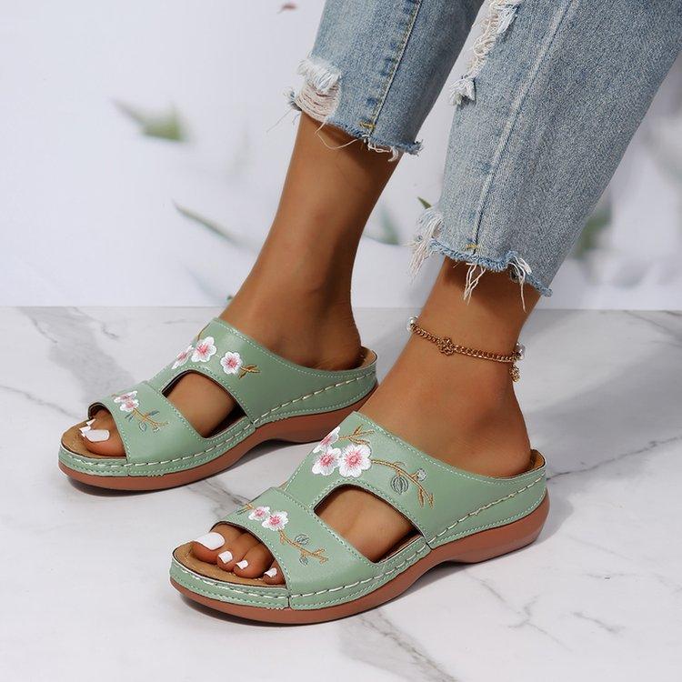 

Foreign trade 2025 Europe and the United States large size thick-soled embroidery sandals comfortable and versatile women s shoes wide version shoes 43 зелёный