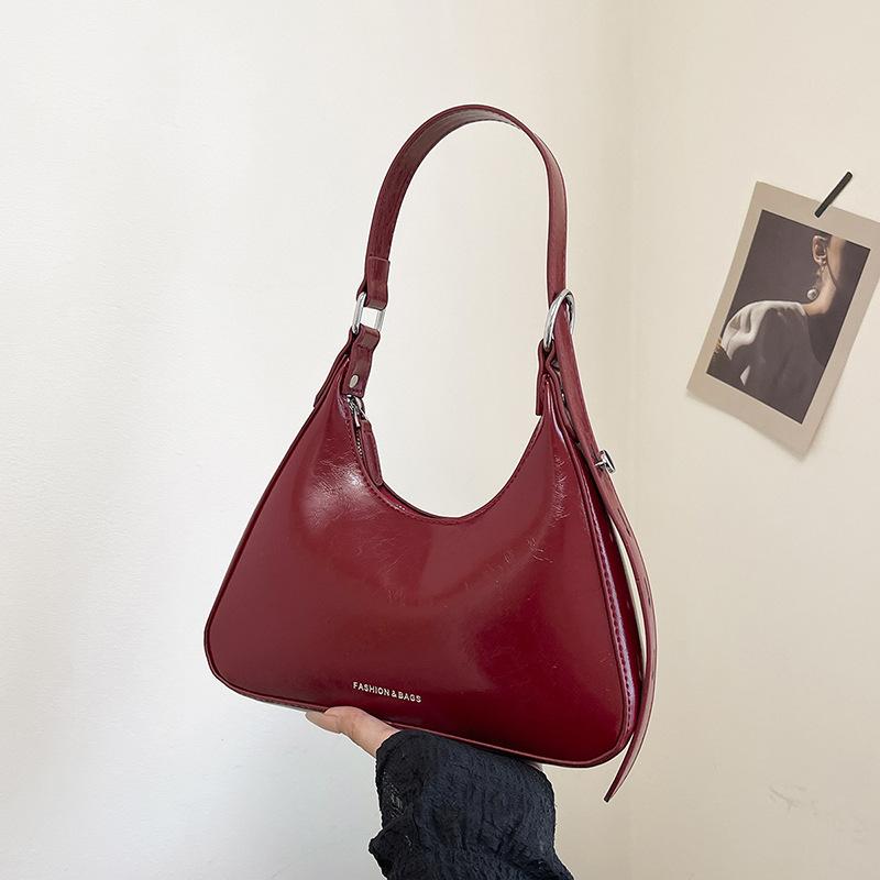 Underarm bag women's 2025 new high-end women's fashion versatile niche design shoulder handbag