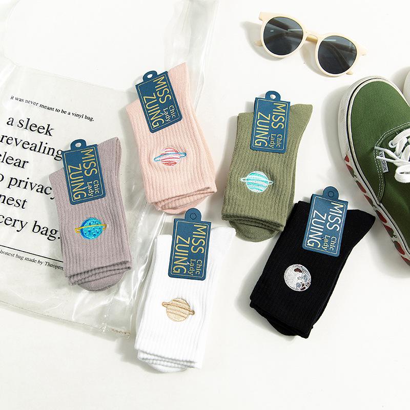 Trendy Women's Planet Embroidery Mid-Calf Cotton Socks - Korean Academy Style