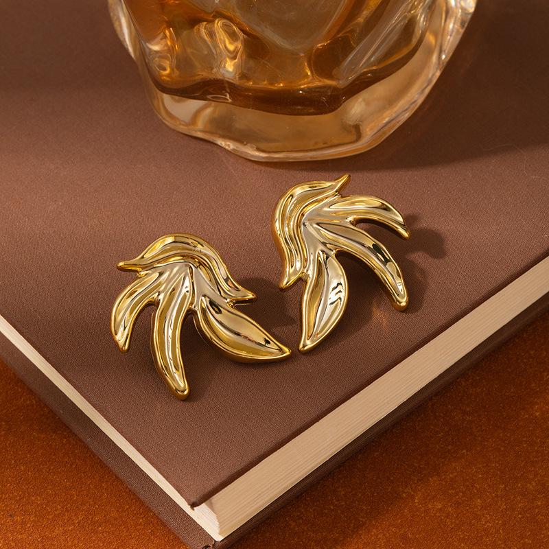 High-End Leichter Luxus Textur Blatt Ohrringe Metall Wind Personalisiert Dreidimensional Ccb Mehrschichtig Übertrieben Mehrschichtig Blume Ohrringe