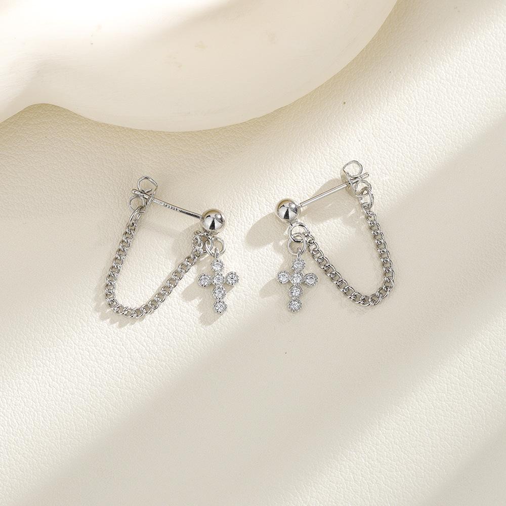 Yi Xuan Cross Earrings: Stylish Rhinestone-Inlaid, Street Style, Japanese-Korean Inspired for Women