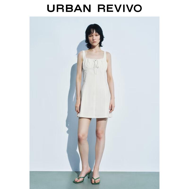 

Женское летнее мини-платье А-силуэта на бретелях с бантом L