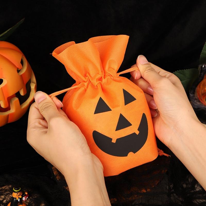 2pcsHalloween Pumpkin Gift Bags Holiday Party Candy Bags Snacks Chocolate Cookie Bags Gift Drawstring Packaging Bags