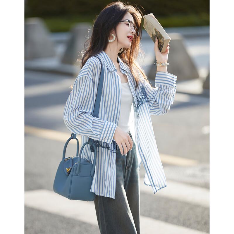 Женская полосатая рубашка Demana с архитектурным принтом и спущенной линией плеча S