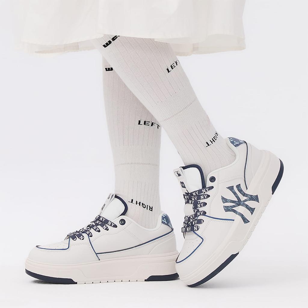 MLB New York Yankees Synthetic Leather Height Increasing Mid top Skateboard Shoes Unisex White Navy Blue 3ASXM046N-50NYS