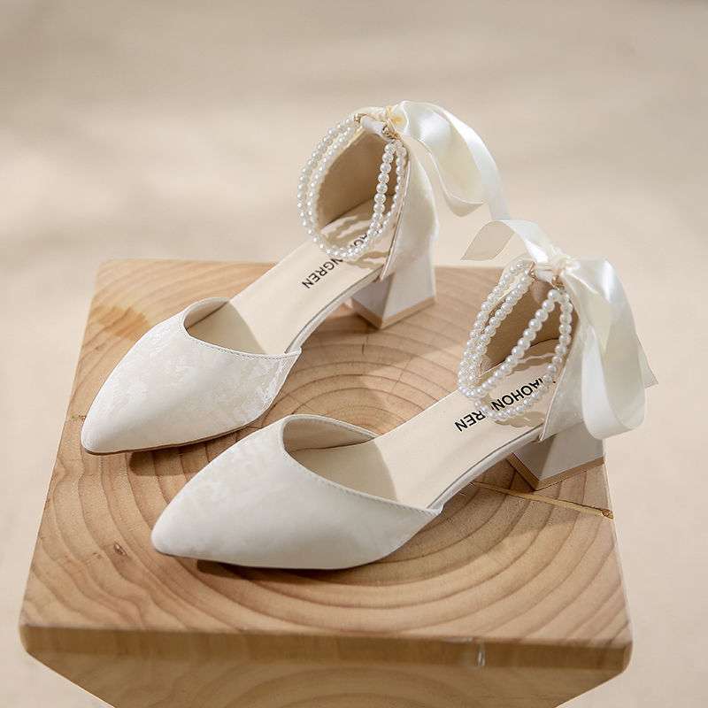 Xiaoxiangfeng high heels women's thick heel medium heel spring and autumn new versatile fairy with skirt hollow single shoes pointed pearl