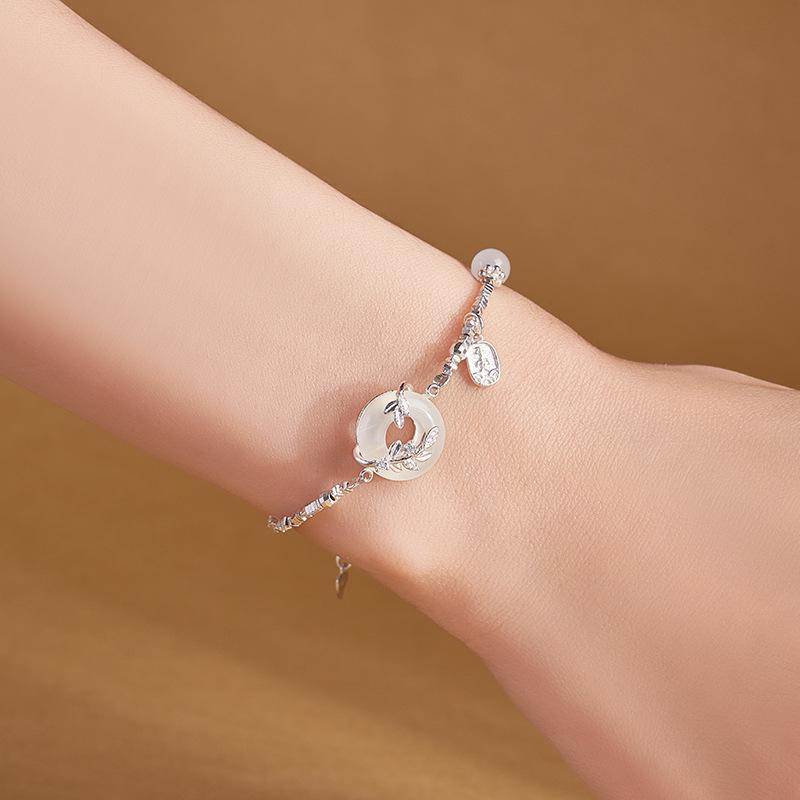 Bransoletka damska ze srebra próby S925 z białym chalcedonem i zapięciem zabezpieczającym - Ekskluzywna biżuteria wysokiej klasy, Idealna na prezent na Qixi Walentynki