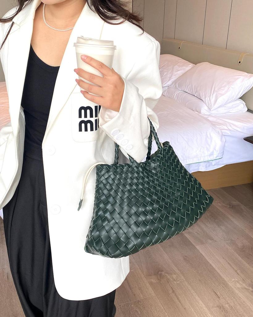 Retro Style Genuine Leather Hand-Woven Basket Handbag - Versatile Women's Bag with Thick Leather Strips