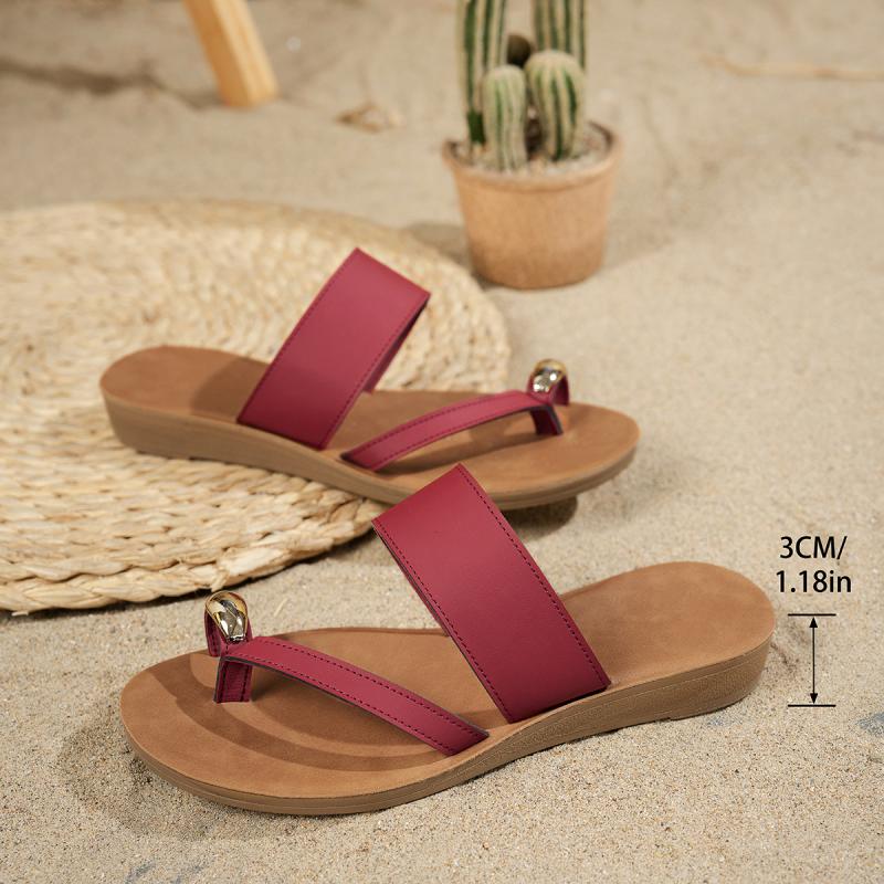 Fashion Casual Metal Decoration Clip Toe Slippers Women 2025 Summer Vintage Soft Sole Beach Shoes Plus Size Low Heels Slip On Sandals