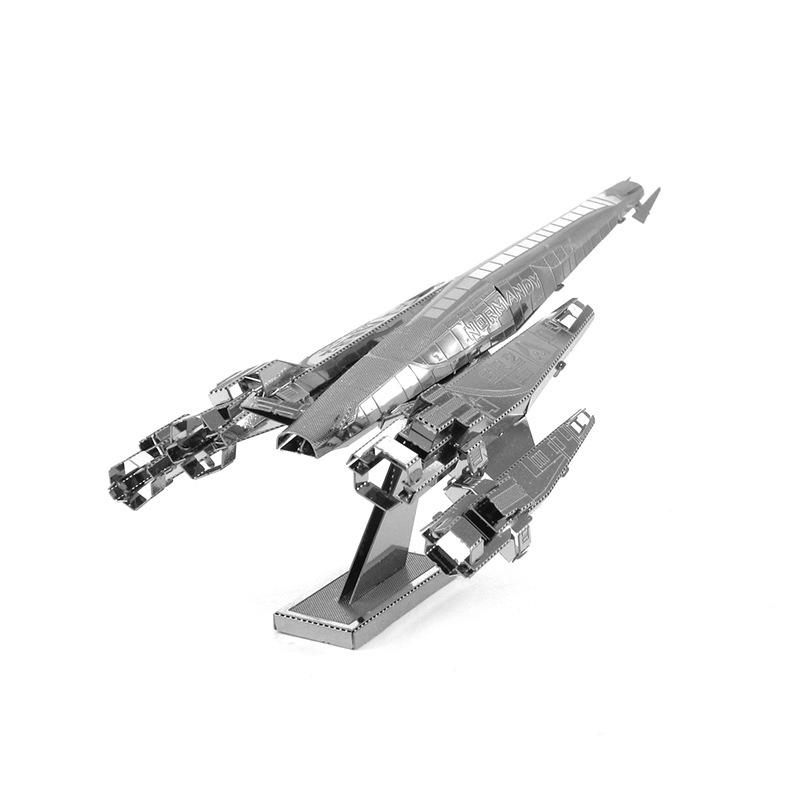 

Модель детского галактического корабля военном стиле 3D 1pc