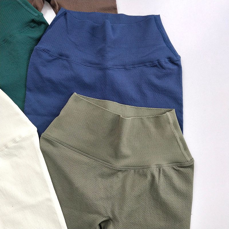 European and American Seamless Sports Style Fitness Running Shorts Women Yoga Sports Outdoor High Waist Tight Breathable Cropped Pants Summer