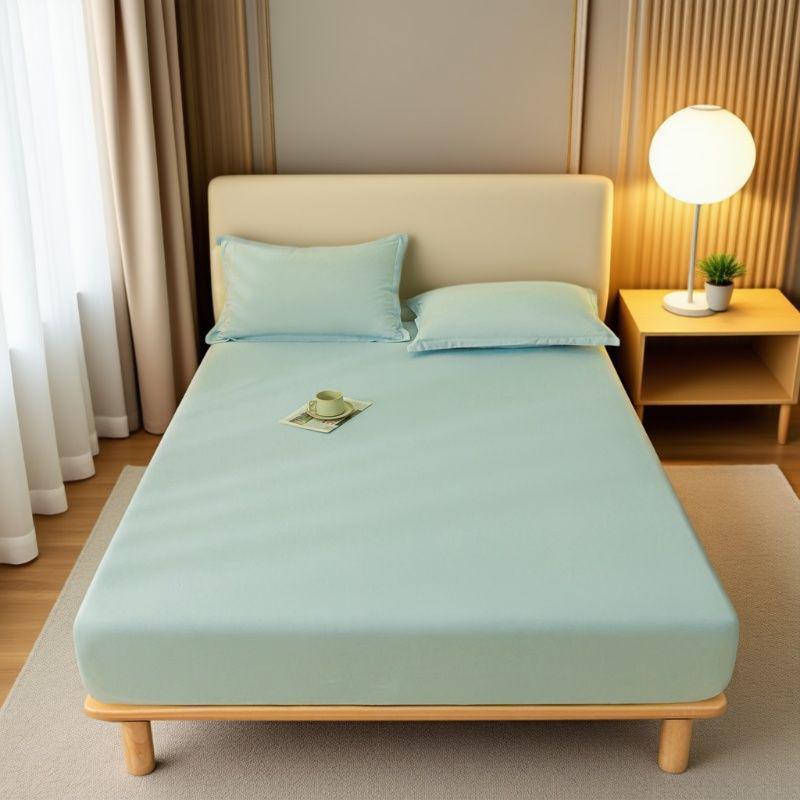 

Приємне до шкіри однотонне простирадло на резинці з покривалом та наволочкою 200x220-30 cm