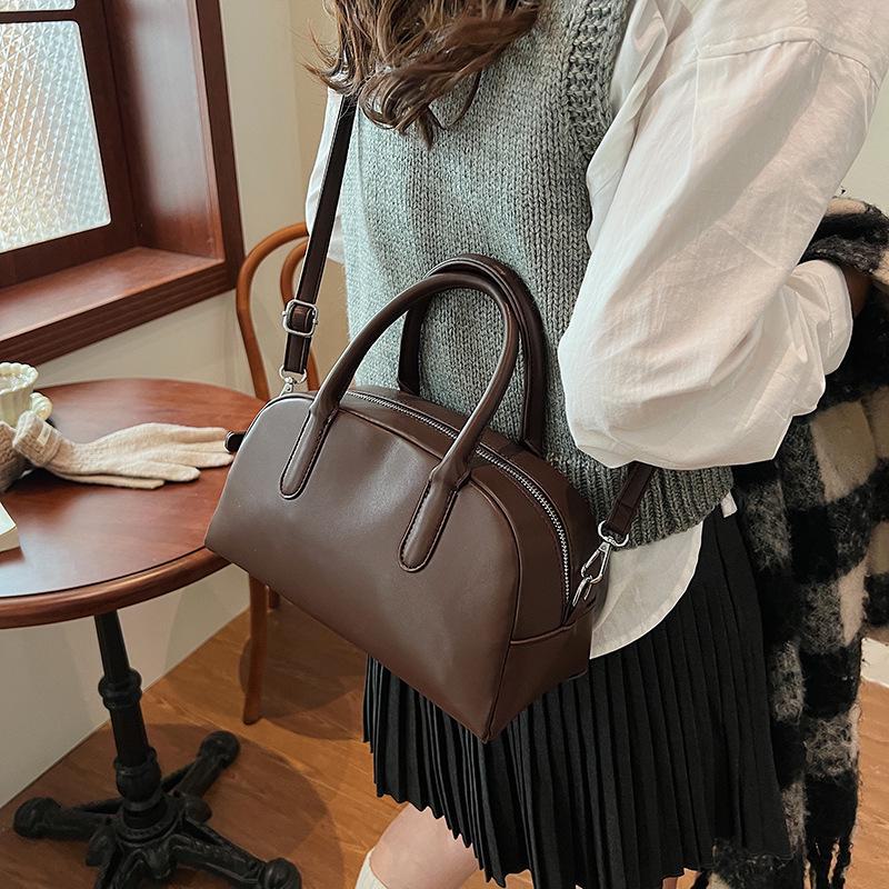 

Сумка для боулинга через плечо Maillard Retro Korean Commuter Brown коричневый