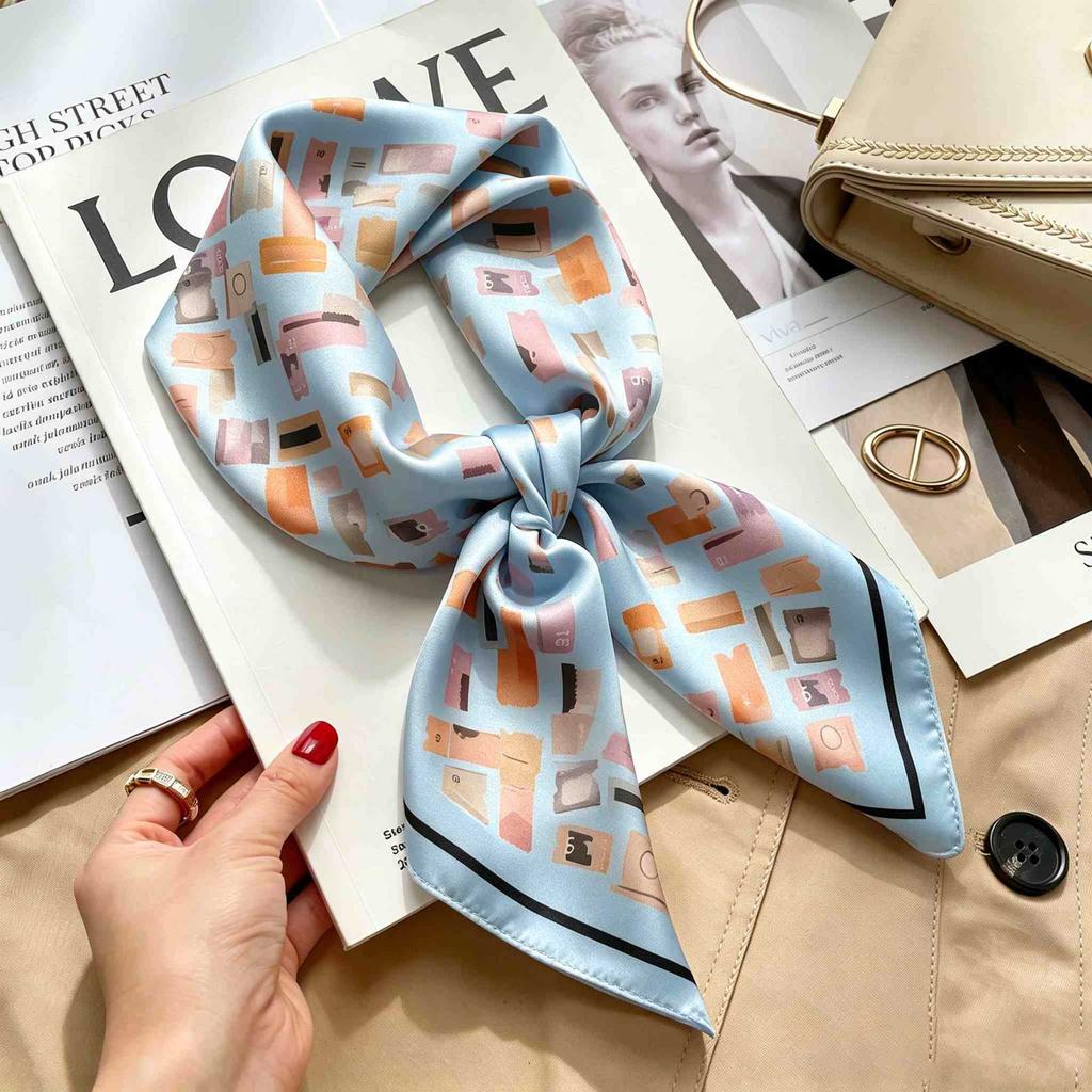Women's spring and autumn silk scarf temperament versatile thin Internet celebrity Korean version light luxury fashion scarf high-end design small squ