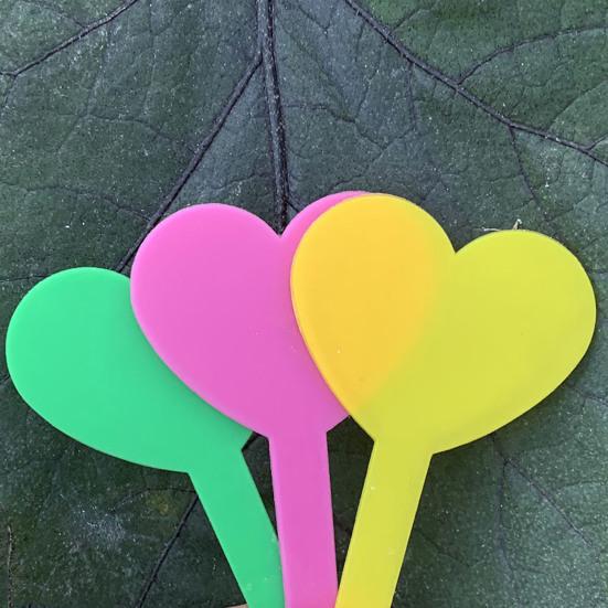 100Pcs Gardening Marks Multicolor Easily Cleand Heart-Shaped Plant Nursery Signs for Gardening