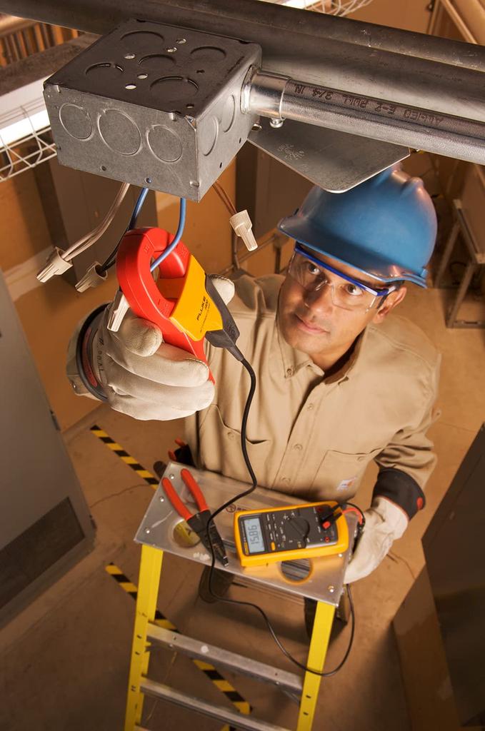 Tektronix Fluke AC Current Clamp Sensor I400 &