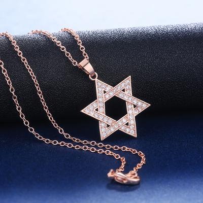 Nuove collane romantiche con ciondolo a stella color oro rosa intarsiato lucido CZ Accessori eleganti Fantasia per ragazza Regalo Gioielli di moda per donna