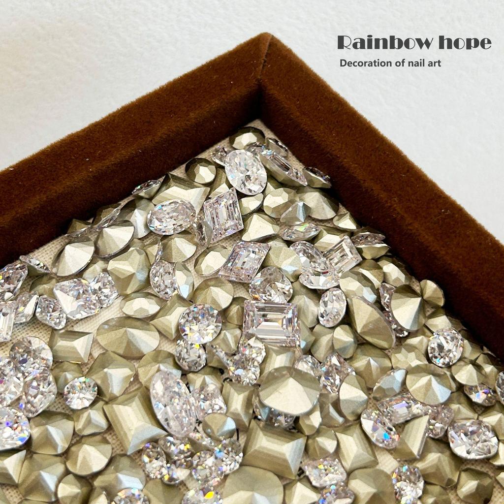 Sparkling Multi-Faceted Zirconia Nail Art Rhinestones Set – Handmade DIY Wearable Accessories