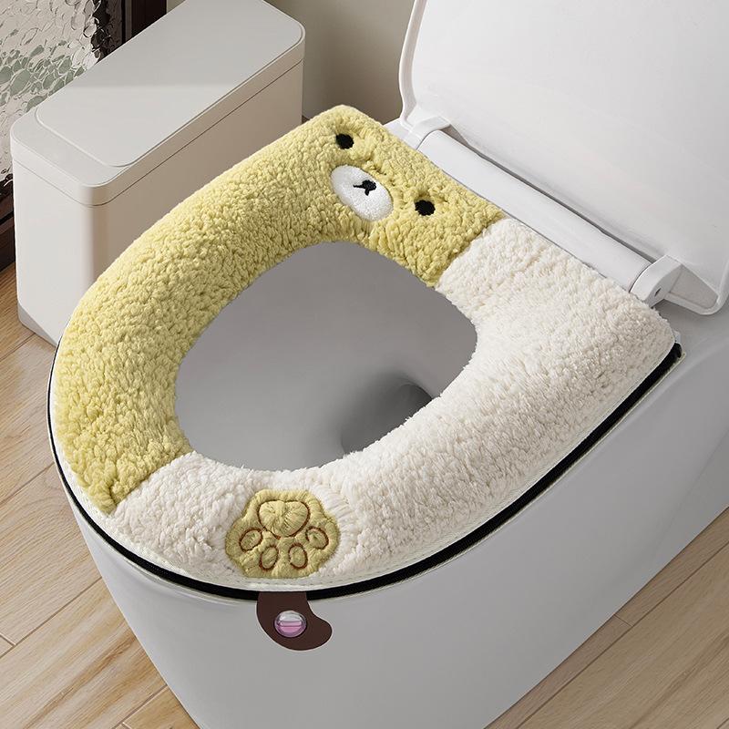Cole-matching Bear Bear Paw with Handle Waterproof Winter Warm and Lovely Toilet Mat