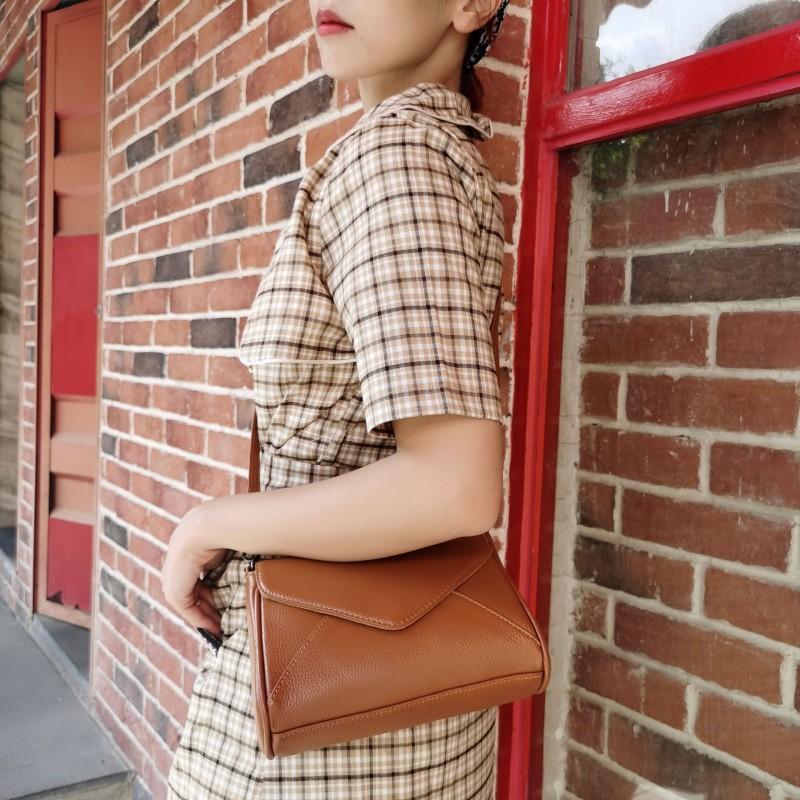 Genuine Leather Boston Bag Barrel Bag Women Large Capacity Crossbody Shoulder Bag Splicing Design Handbag