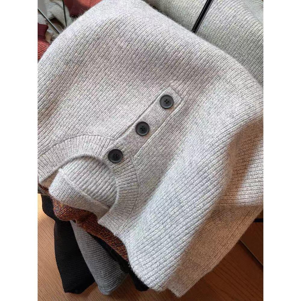 Men's Retro Henley Collar Knit Sweater - High-End Autumn/Winter Style