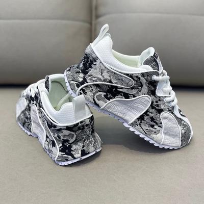 Fashion New Exquisite Teenage Sneakers Versatile Breathable Casual Shoes Thick Soled Increased Wear Resistant Men's Sports Running Shoes