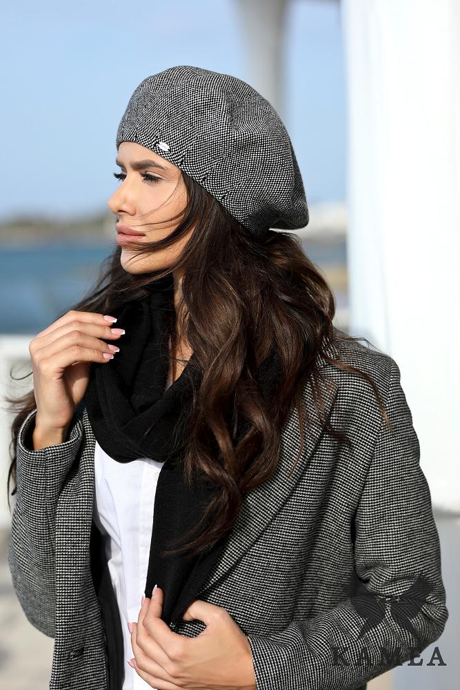 Arkadia Women' Beret in Houndstooth Color Black