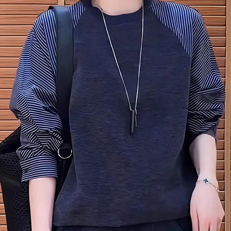 Striped Patchwork Round Neck Sweatshirt for Women in Autumn Loose and Versatile Western Style Age-reducing Top