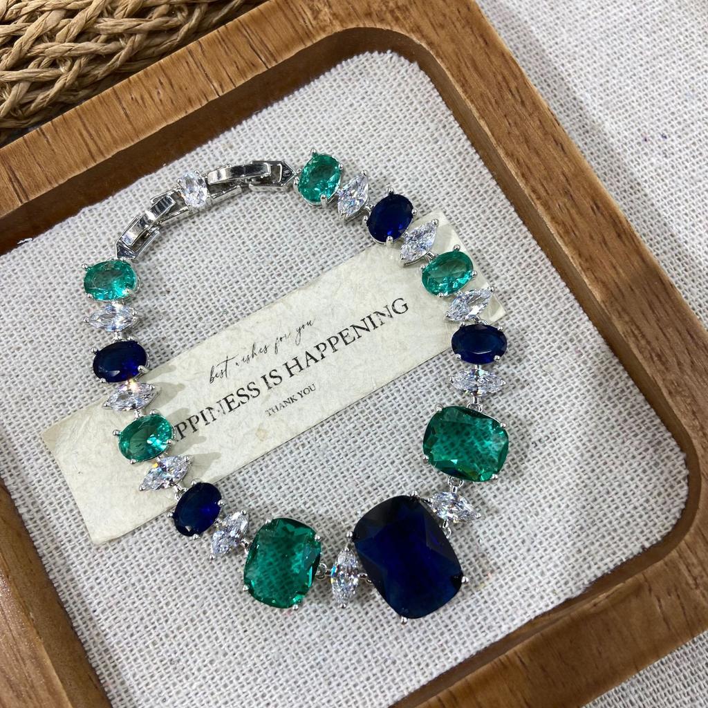 Sweet Wind Square Zircon Bracelet Women'S Fashion Light Luxury Style Versatile Temperament Sugar Cube Niche Personality High-End Jewelry