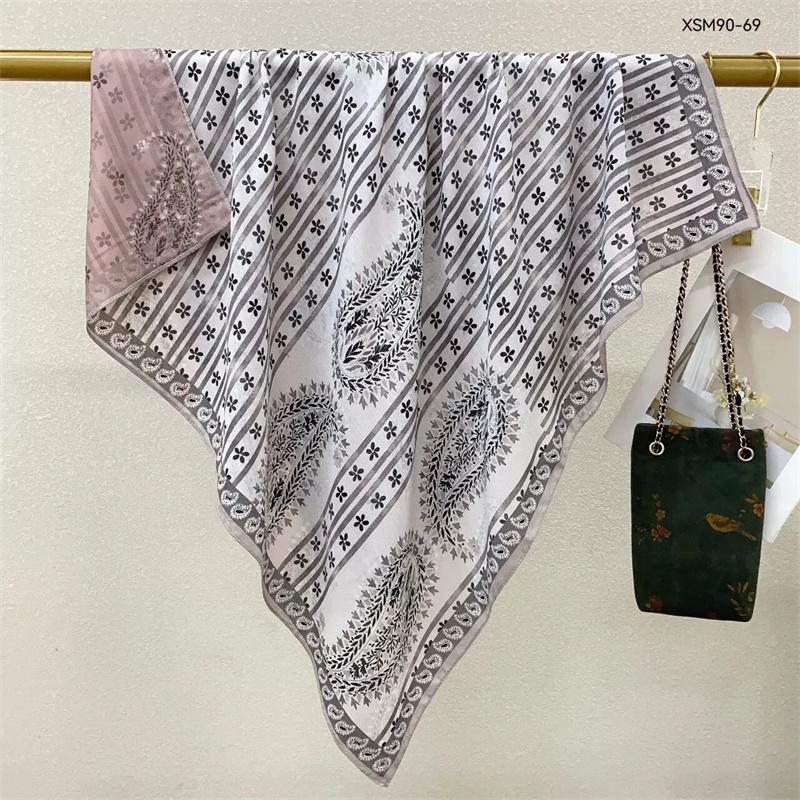 Double-Sided Faux Silk And Wool Printed Scarf For Women Spring And Autumn 90Cm Square Scarf Foulard Bandana Femmel Headscarf