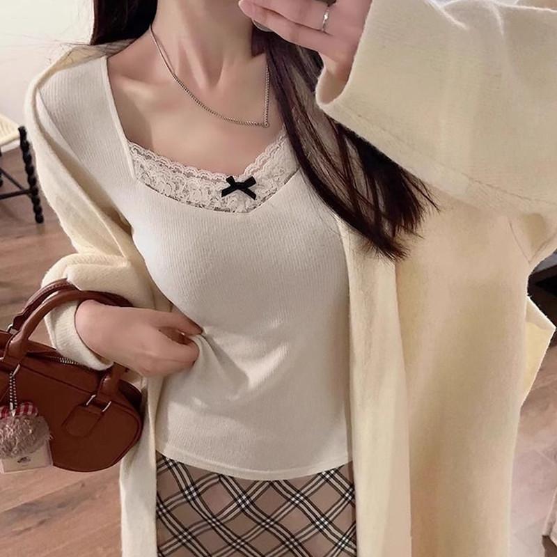 Spring & Autumn Lace Stitching Brushed Long Sleeve Top - Slim Fit, Warm & Stylish for Women