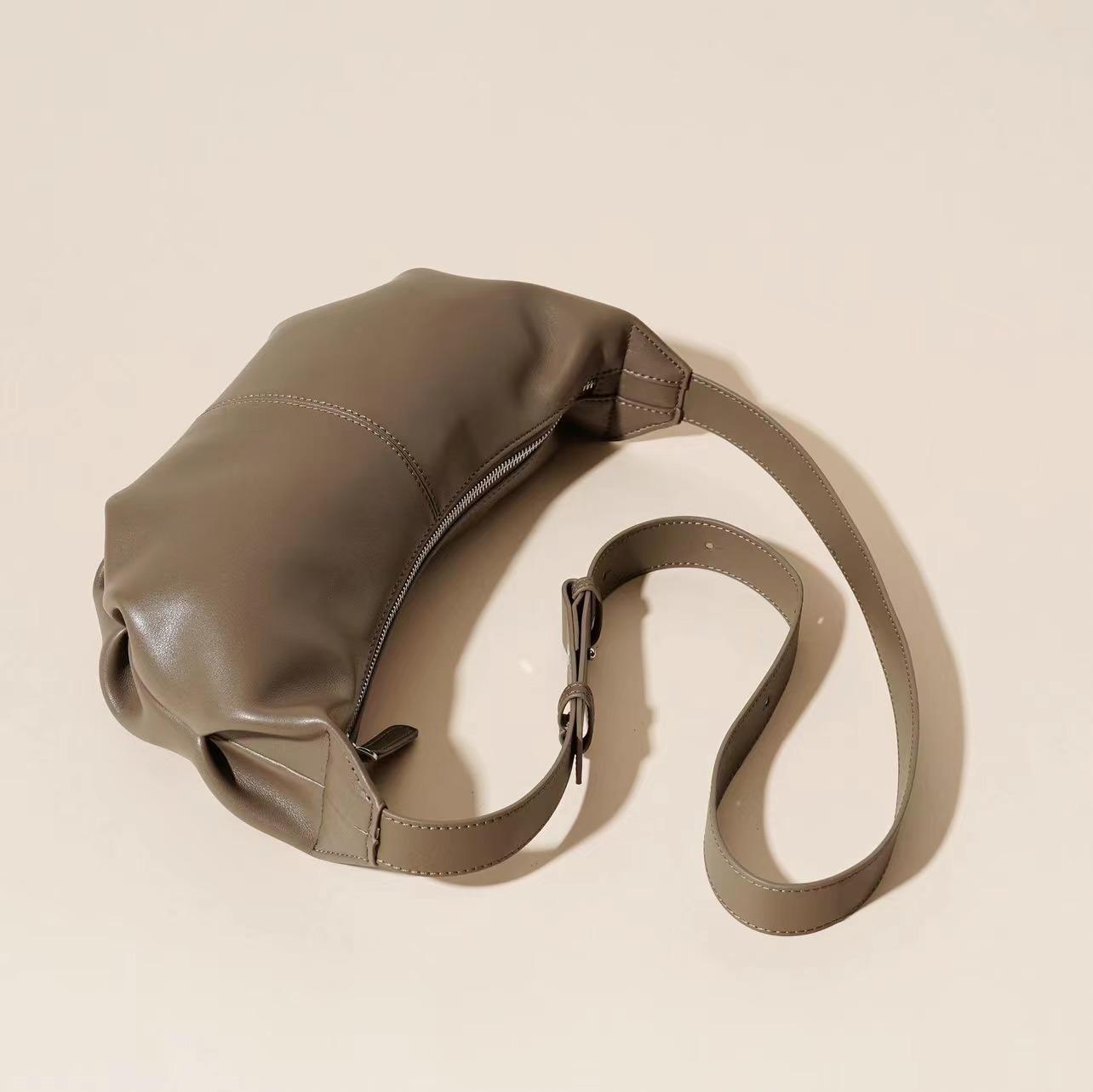 

New product, high-end casual pu cloud bag 2024 new fashionable versatile shoulder bag trendy messenger stray bag сірий колір