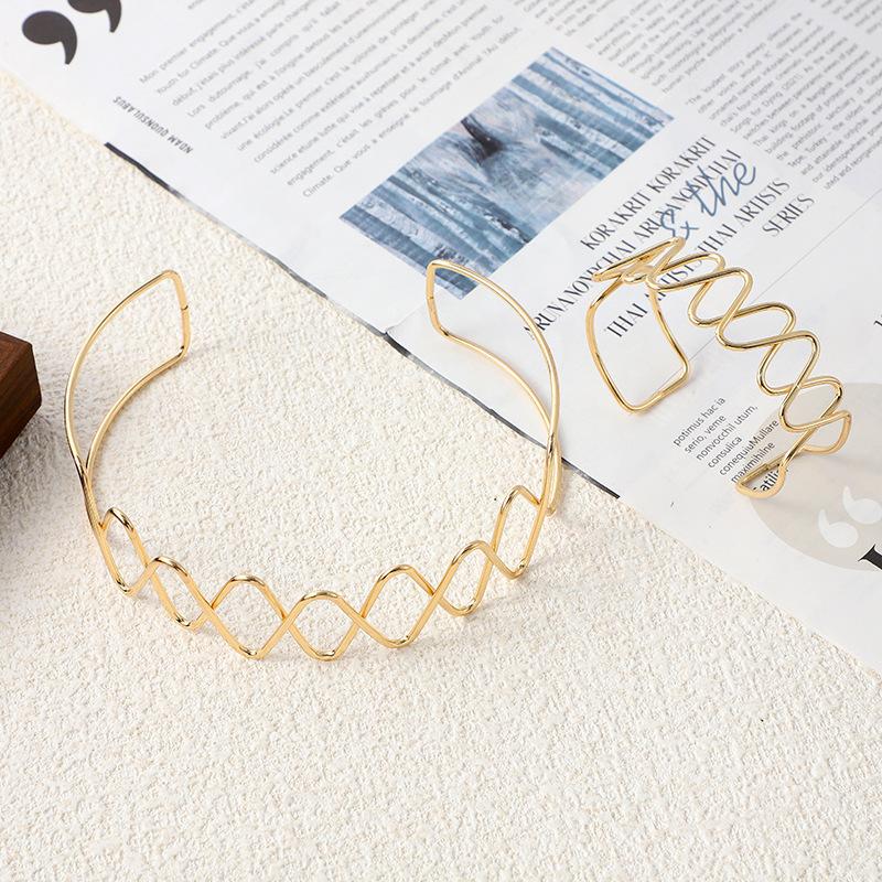 Wind Collar Bracelet, High-End Sense Exaggerated Geometric Hollow Wave Neck Ring Bracelet, Creative Arm Ring Necklace