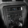 För Ford Mustang Tillbehör 2009-2014 Kolfiber Interiör Klistermärke Dekal Mittkonsol CD Dekorationspanel Trimskydd