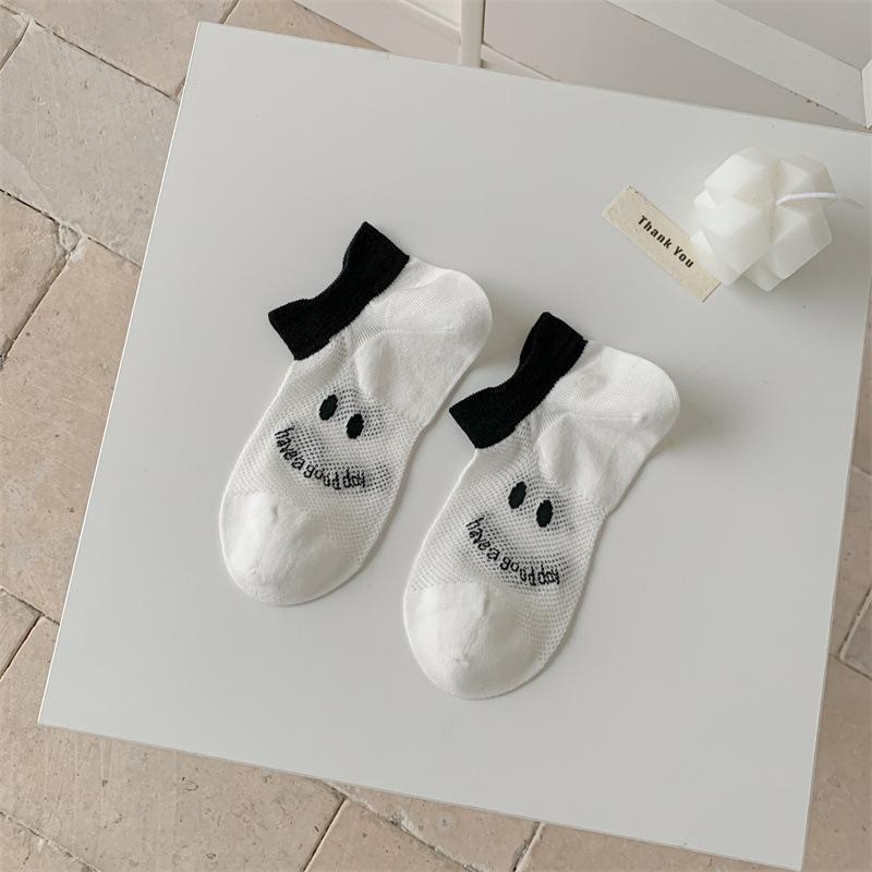 Ladies Spring and Summer Thin Cute Cartoon Net Eye Shallow Mouth Boneless Low Top Cotton Socks