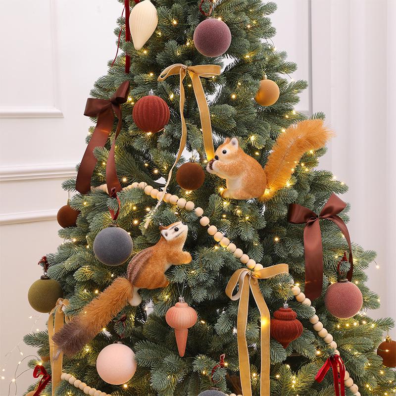 Creative Christmas Squirrel Ornament - Simulated Pendant for Tree Decoration