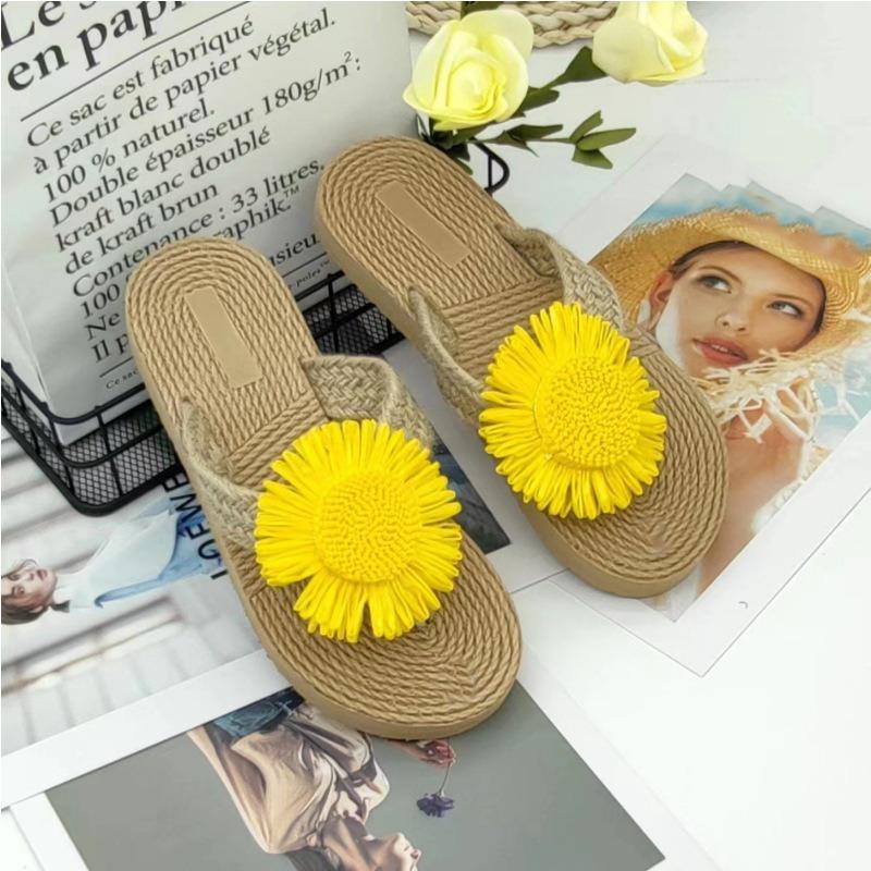 Summer Imitation Straw Women's Sandals Flip Flops Fashion Beach Flat Heeled Comfortable Outdoor Beach Women's Slippers